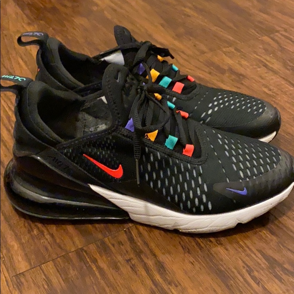 Nike 270 sneakers